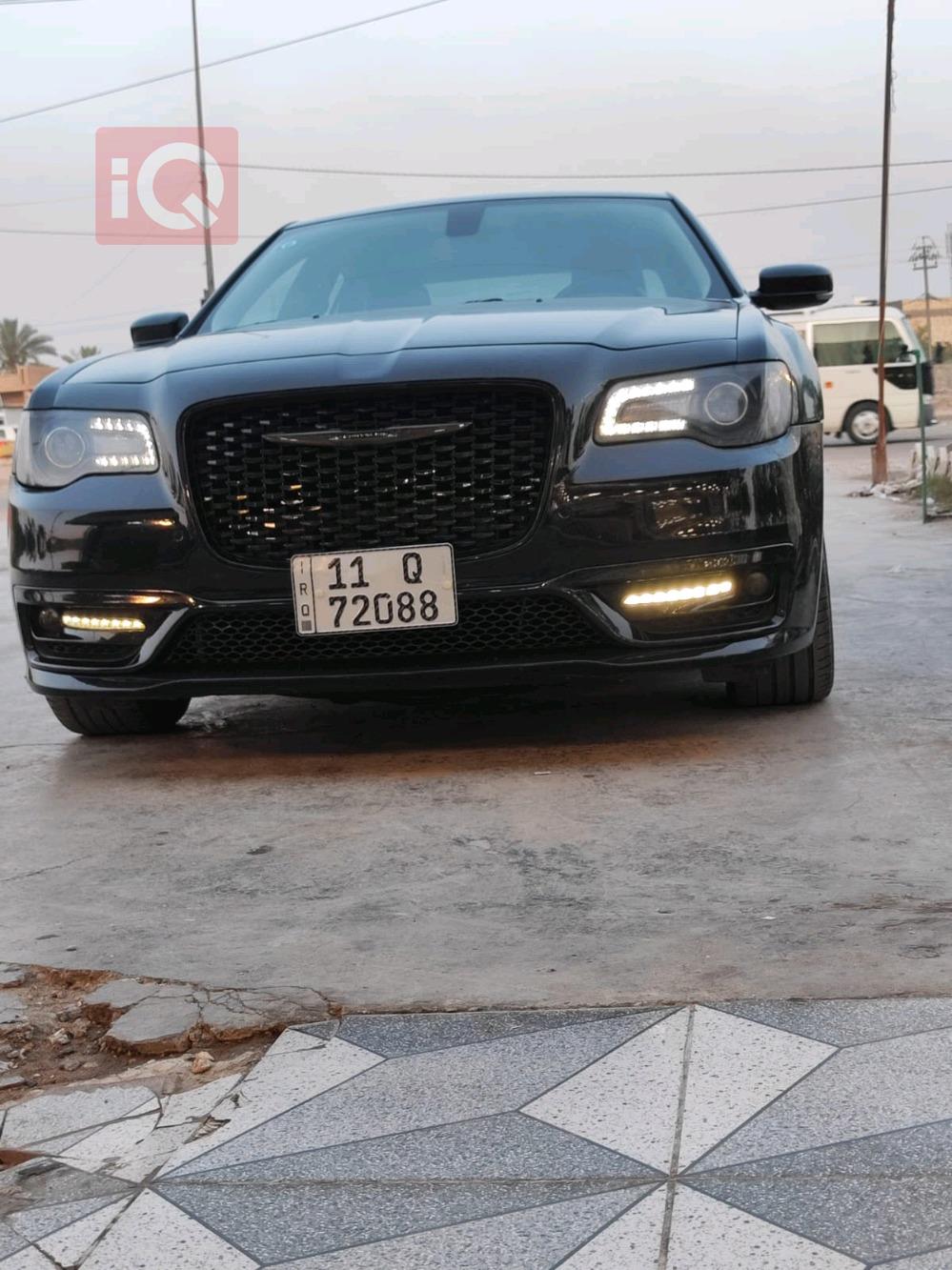 كرايسلر 300